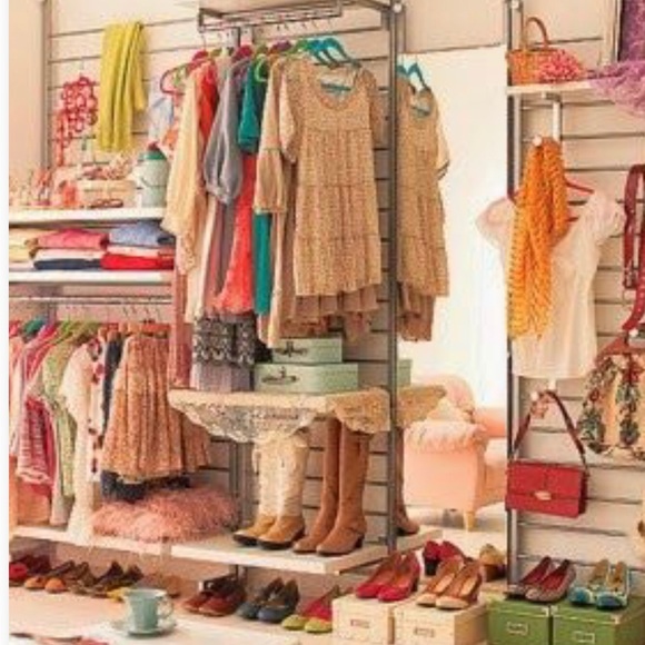 PICK YOUR PRICE MYSTERY BOX - Picture 3 of 6